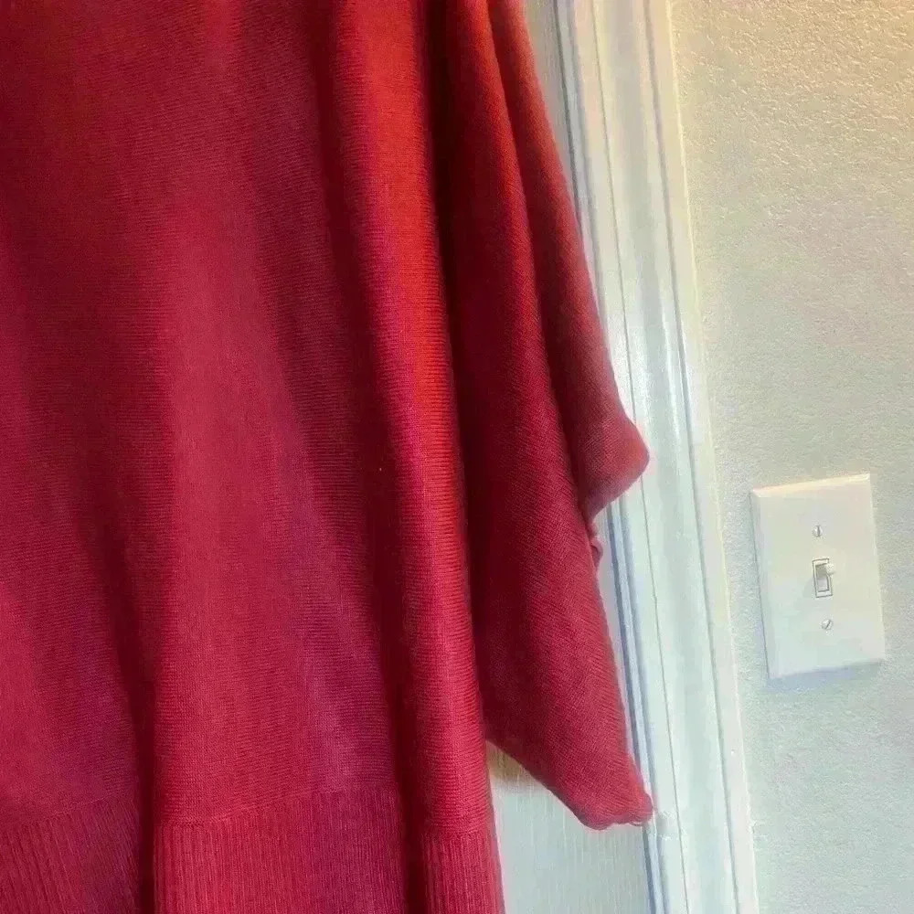 Lane Bryant Top with wide sleeves in fushia Size 22/24 EUC - Picture 3 of 6